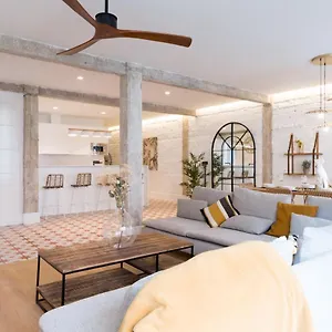 Amplio Y Moderno Con Tarima Refrescante By Staynnapartments Apartment